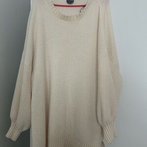 ARULA Soft Cream Crew Neck Sweater